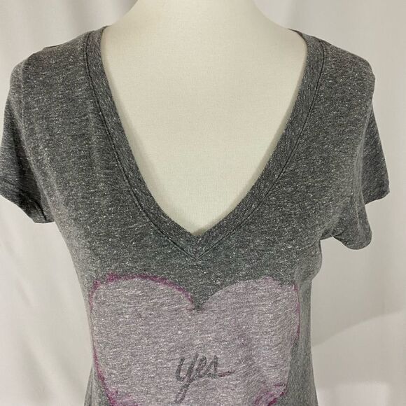 Graphic V Neck Grey Heart T Shirt - Picture 3 of 6
